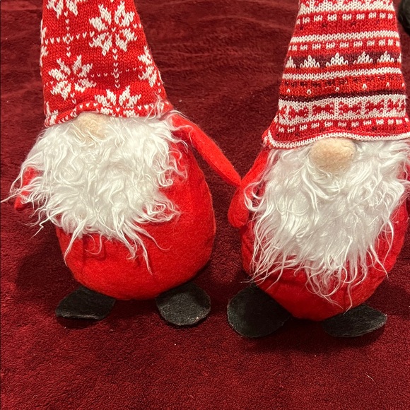 Festive Red Gnome Decor Set - Picture 3 of 5